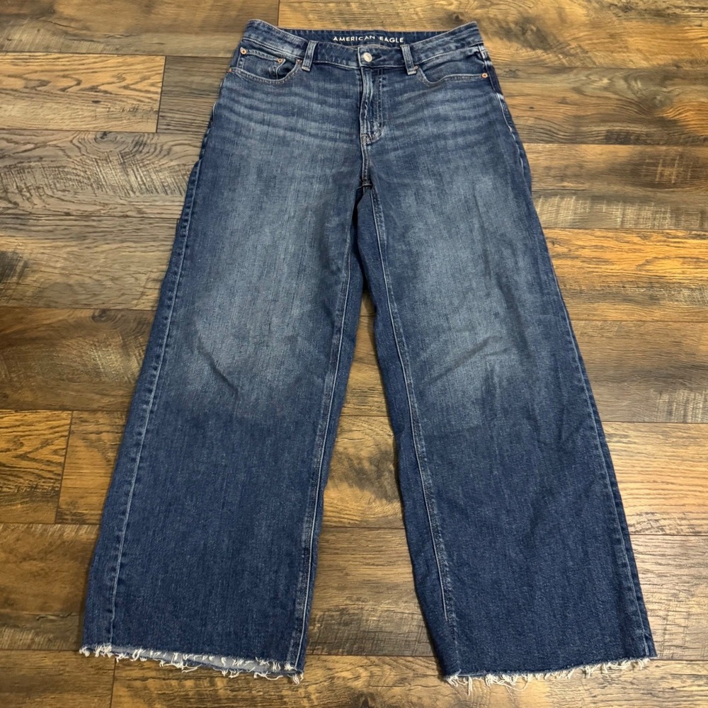 American Eagle Super High Rise Baggy Wide Leg Jeans Women's 8 Raw Hem